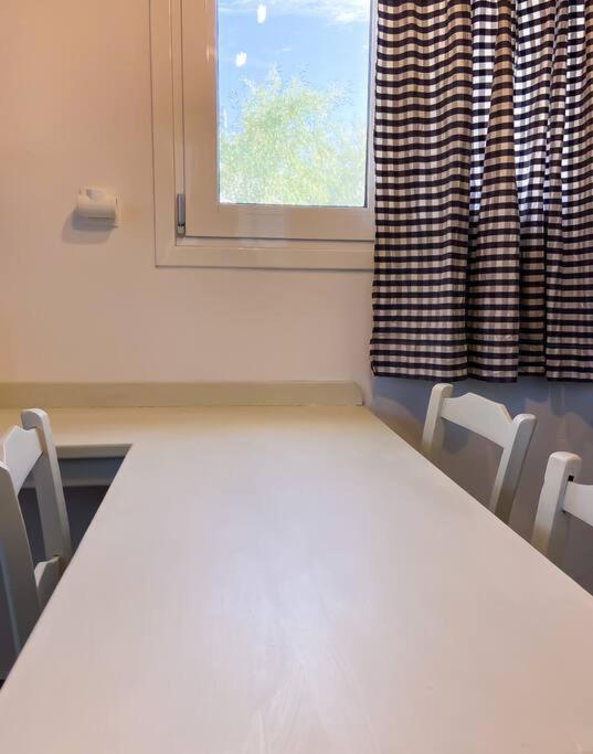 הוילה Giasemi Aegina, Modern House מראה חיצוני תמונה