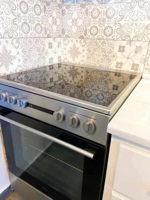 הוילה Giasemi Aegina, Modern House מראה חיצוני תמונה